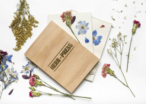 press-botanical-cards3_garden-collage_andreana-bitsis-8